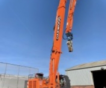 Hitachi 670 High Reach